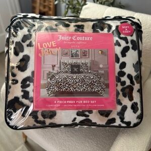 Juicy Couture Leopard plush Bed set King